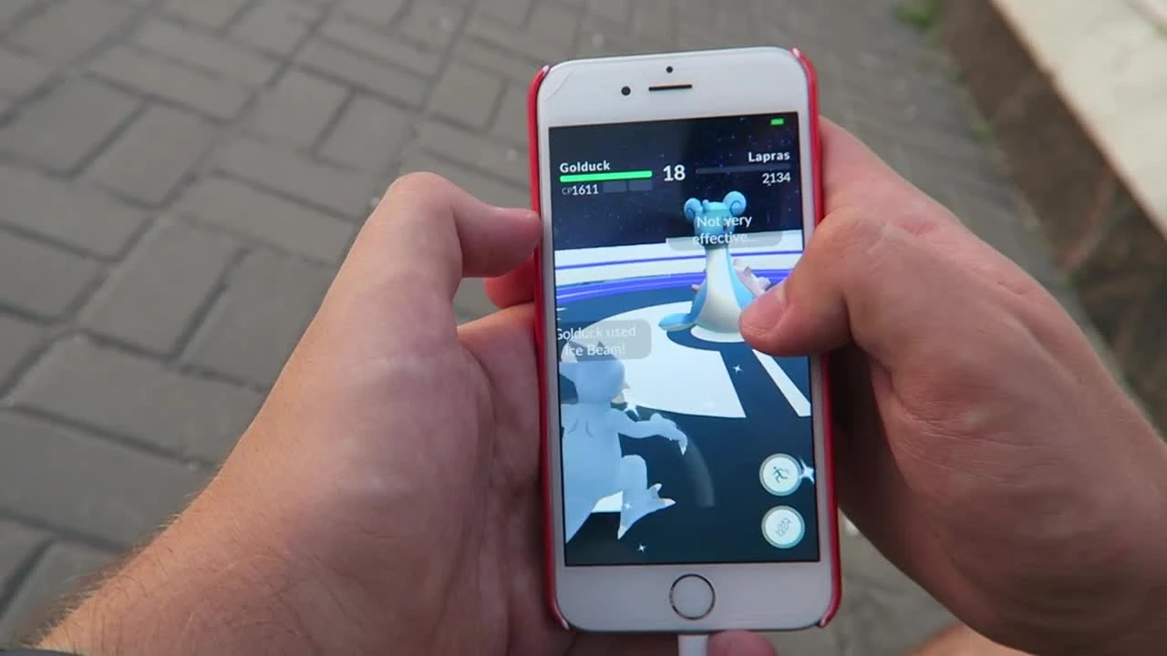 Pokemon GO Встретил Райчу