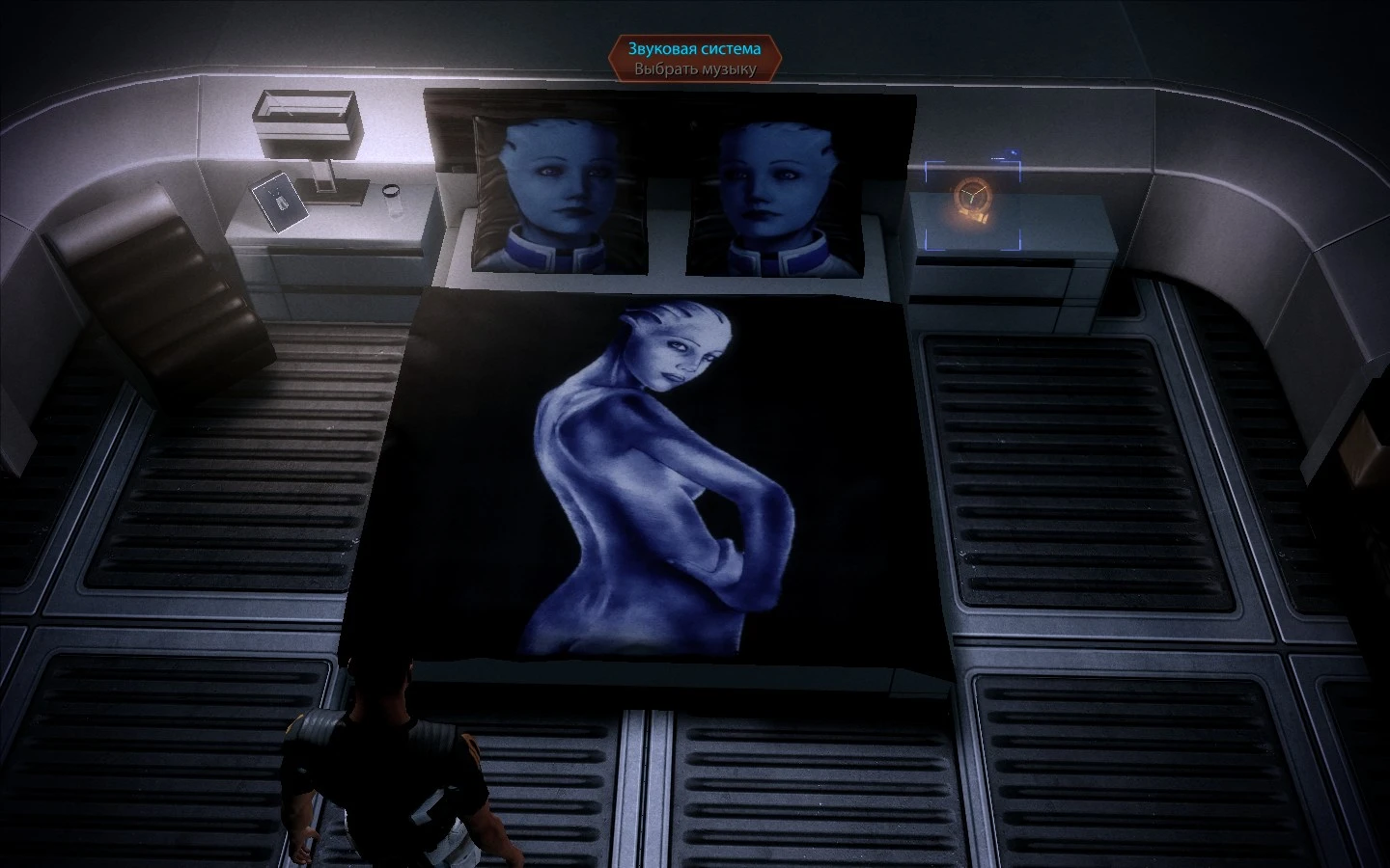 Mass Effect 2 "Покрывало и подушки с изображением Лиары"