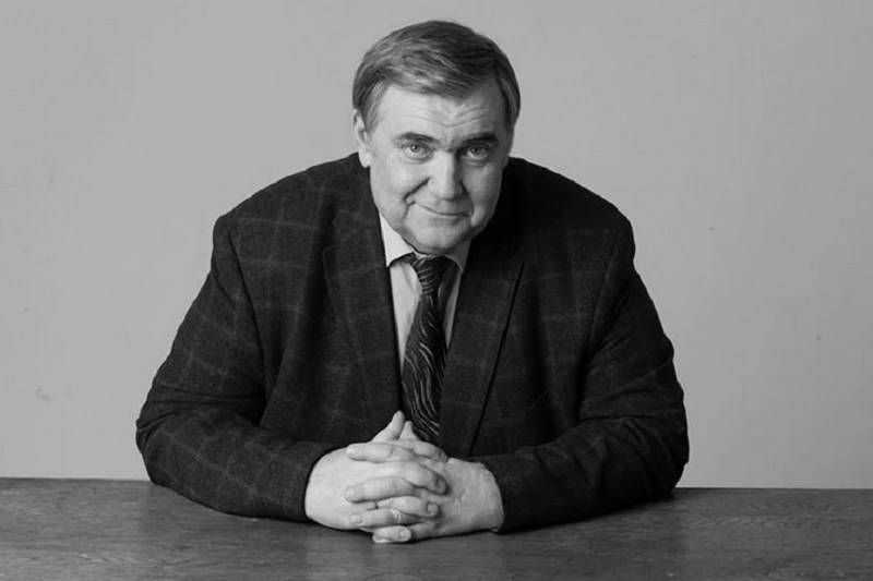 Умер комментатор игр серии FIFA Юрий Розанов