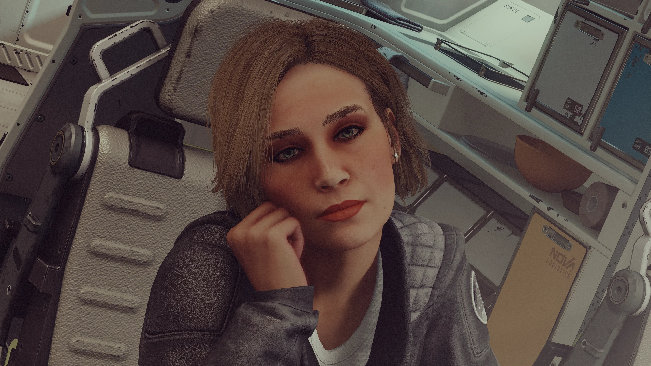 Starfield "Сара - тонкий макияж"