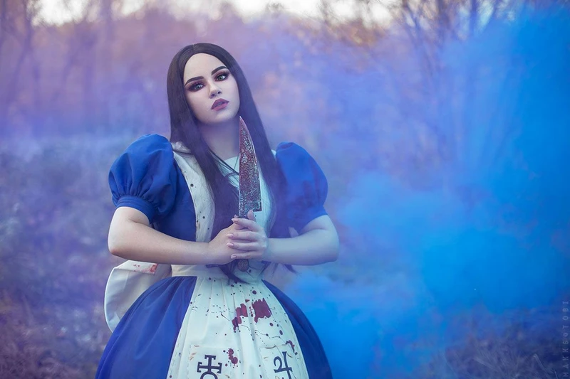 Милое безумие - завораживающий косплей на героиню Alice: Madness Returns