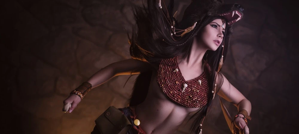 Оити и Пугоффка: горячий фотосет шаманки из пятых "Героев"