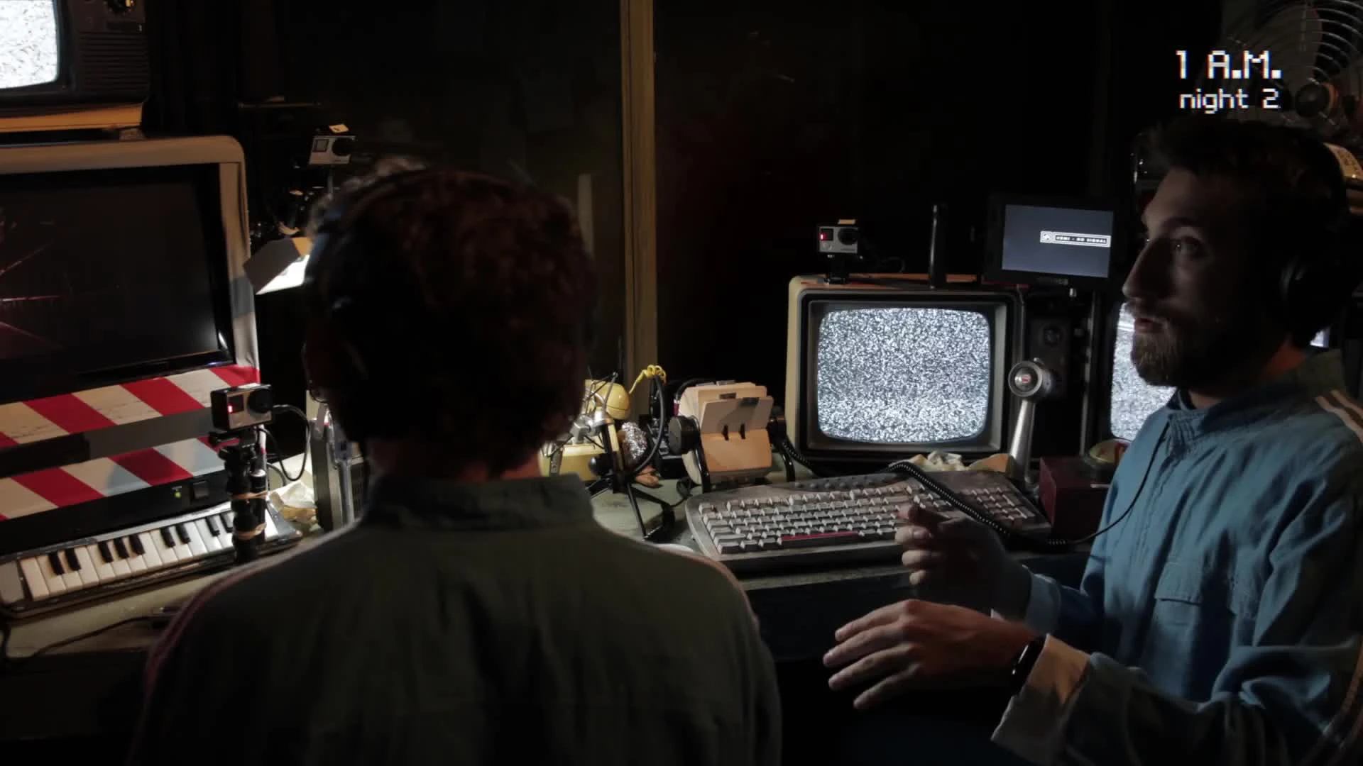 Five Nights at Freddy's в реальной жизни - эксперименты