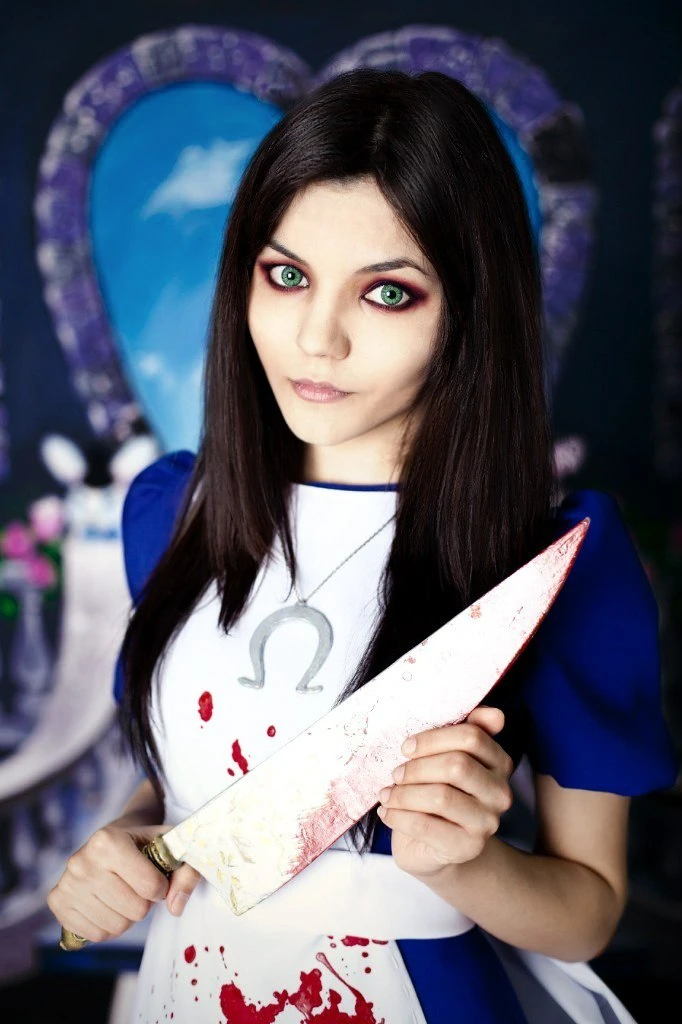 Косплей: Alice Liddell