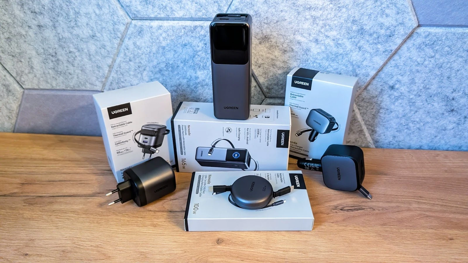 Краткий обзор линейки UGREEN Nexode с выдвижным кабелем - провода всегда с тобой
