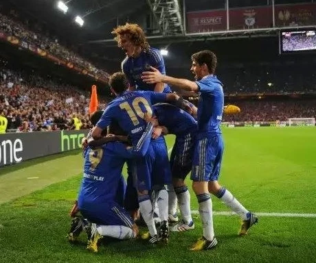 Режим Ultimate Team для FIFA 14 будет доступен владельцам PlayStation 4