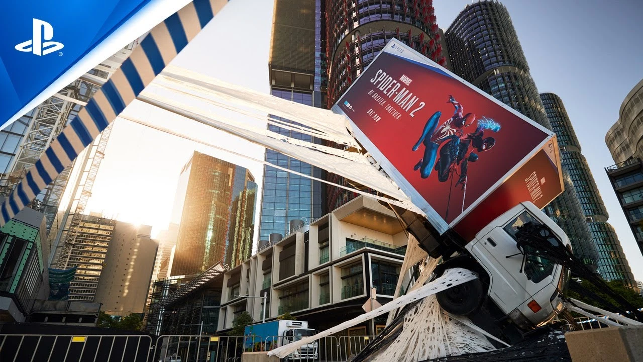 В Сиднее появился грузовик, привязанный паутиной, в честь выхода Marvel's Spider-Man 2