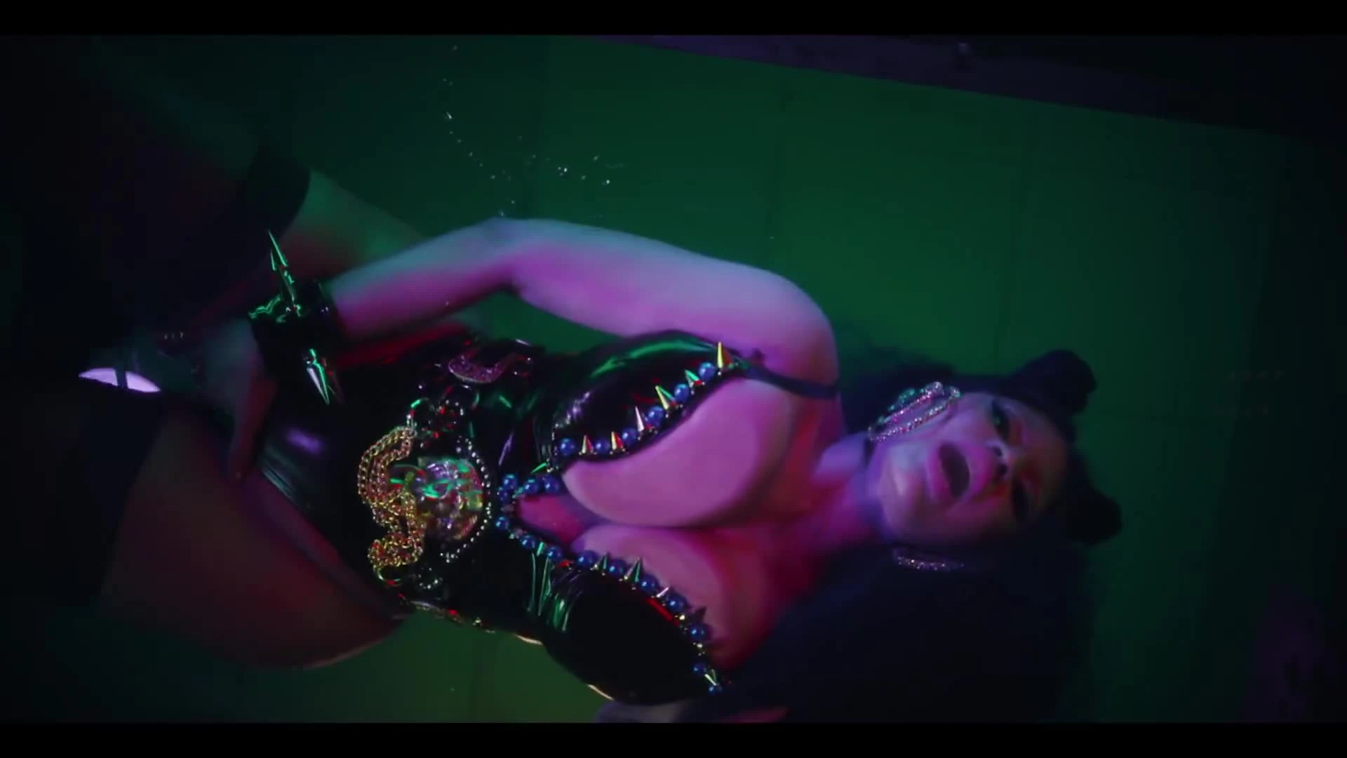 Ники Минаж выпустила клип на посвященную Чунь Ли из Street Fighter песню