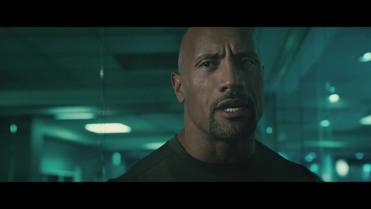 Форсаж 7. Фильм. Стэтхэм против ''Скалы''