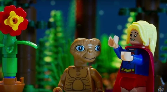 Трейлер LEGO Dimensions, показывающий инопланетянина E.T. и Supergirl