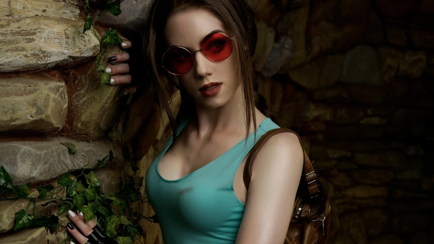 Косплей Лары Крофт из Tomb Raider
