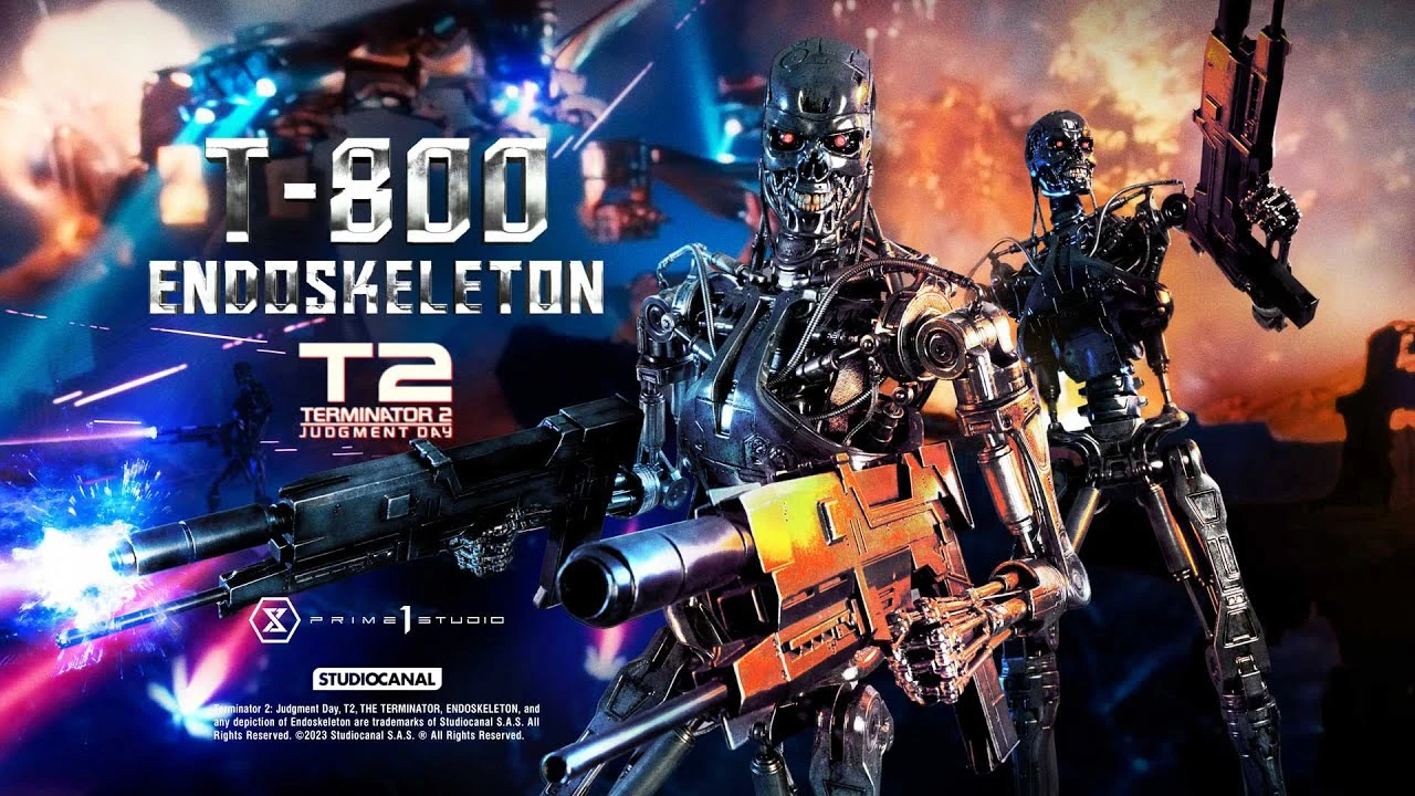 Брутальный Т-800, являющийся одним из символов франшизы "Терминатор", представлен в виде скульптуры