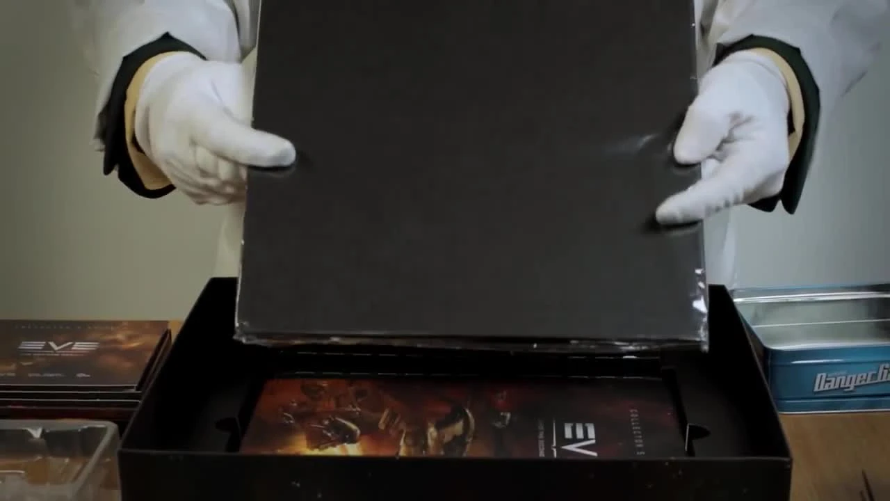 EVE: The Second Decade Collector's Edition поступит в продажу в ноябре