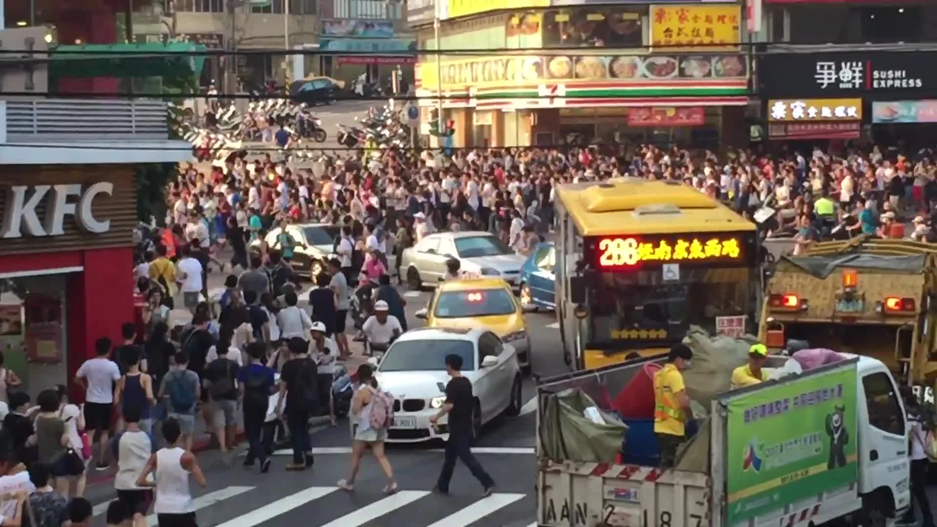 Редкий покемон довёл китайцев до сумасшествия