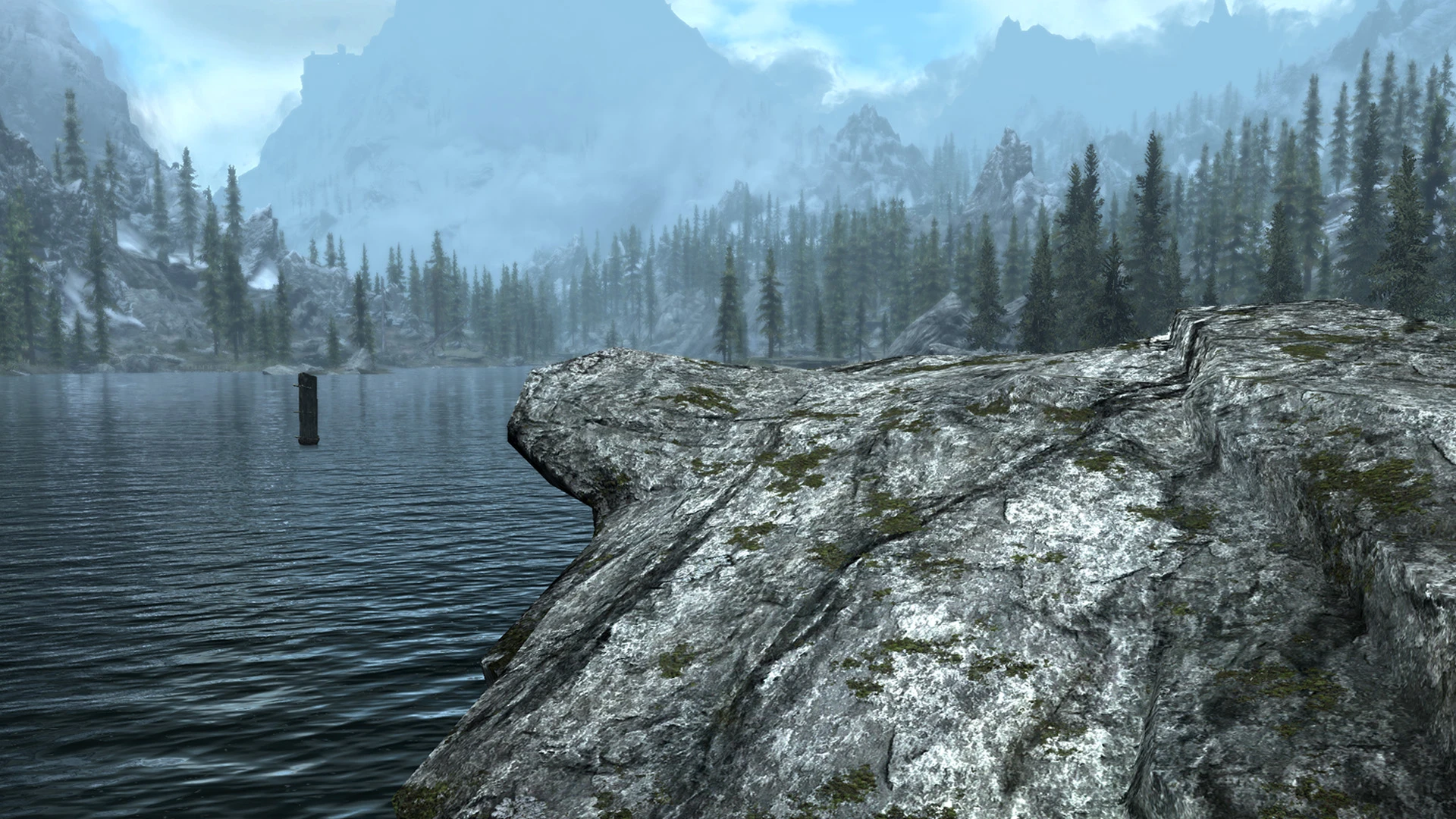 Skyrim "Улучшенных мох на скалах"