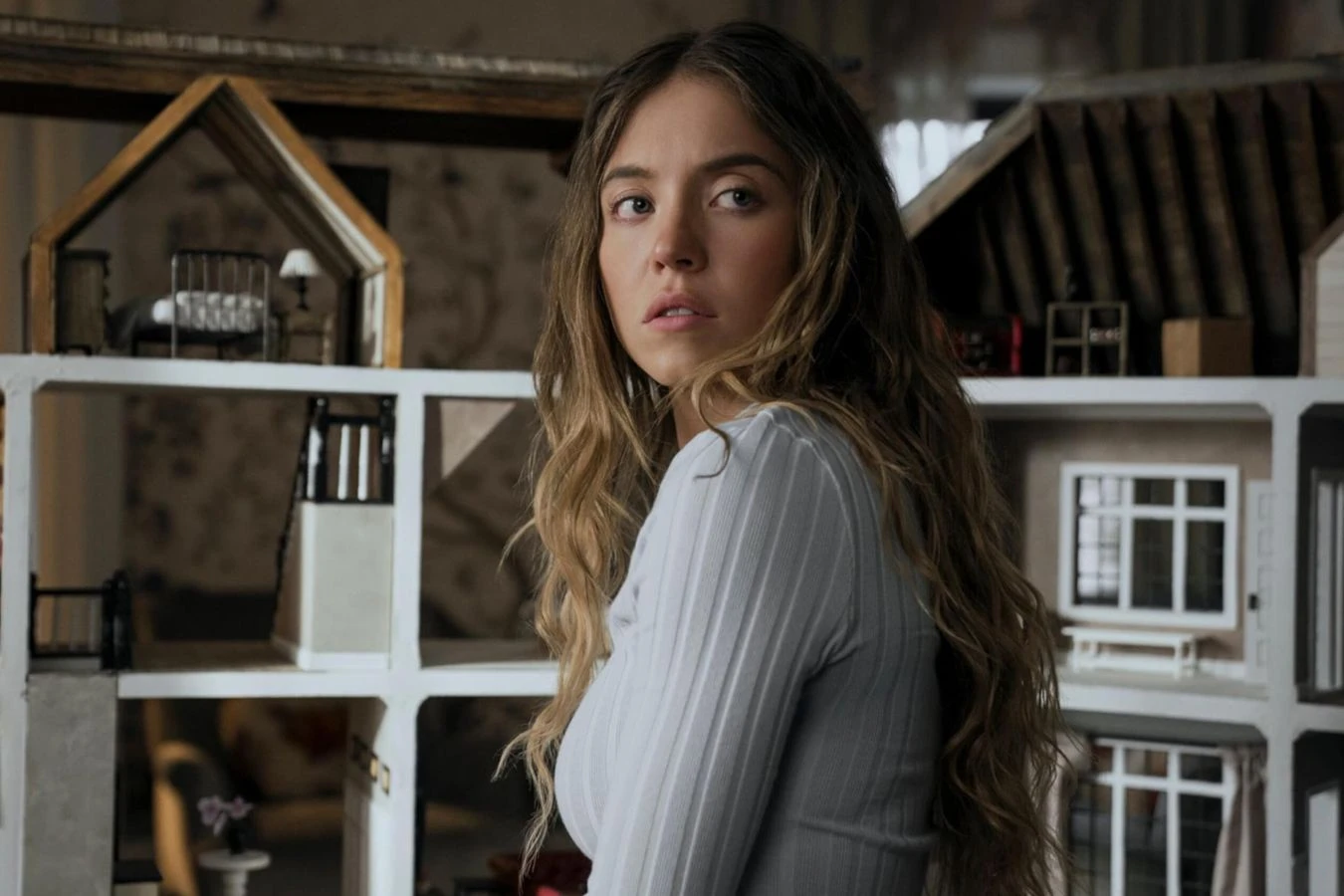 Эротический триллер "Горничная" с Сидни Суини официально вышел в российских кинотеатрах