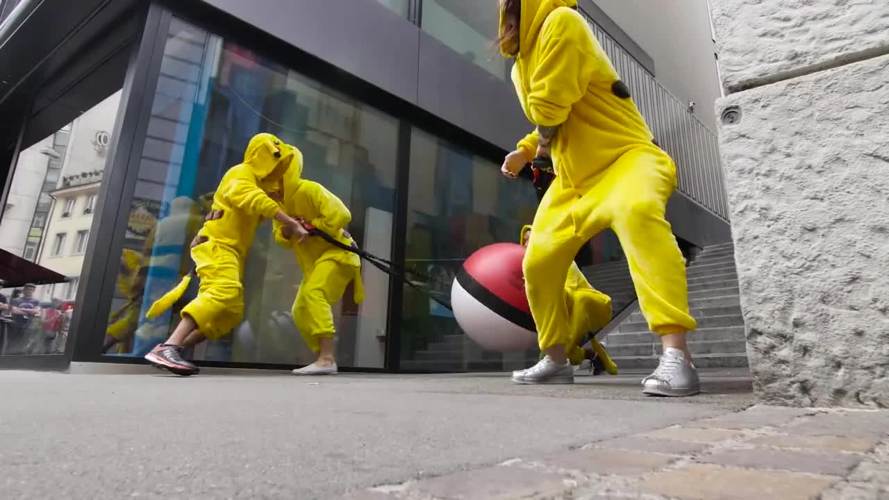 Покемоны охотятся на людей