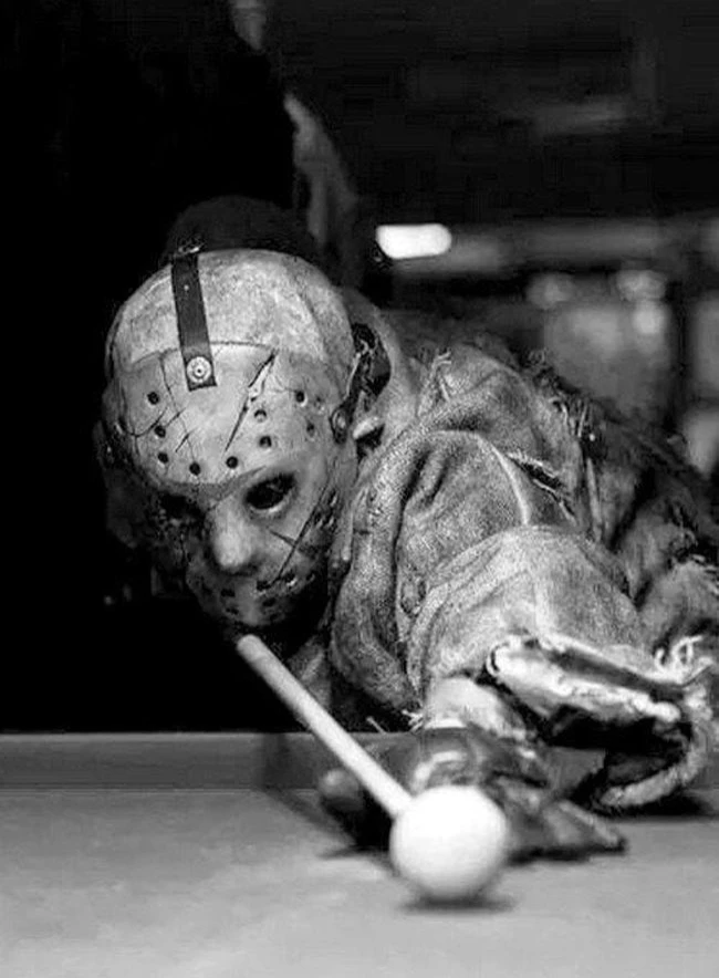 Что делает Джейсон после убийства всех выживших