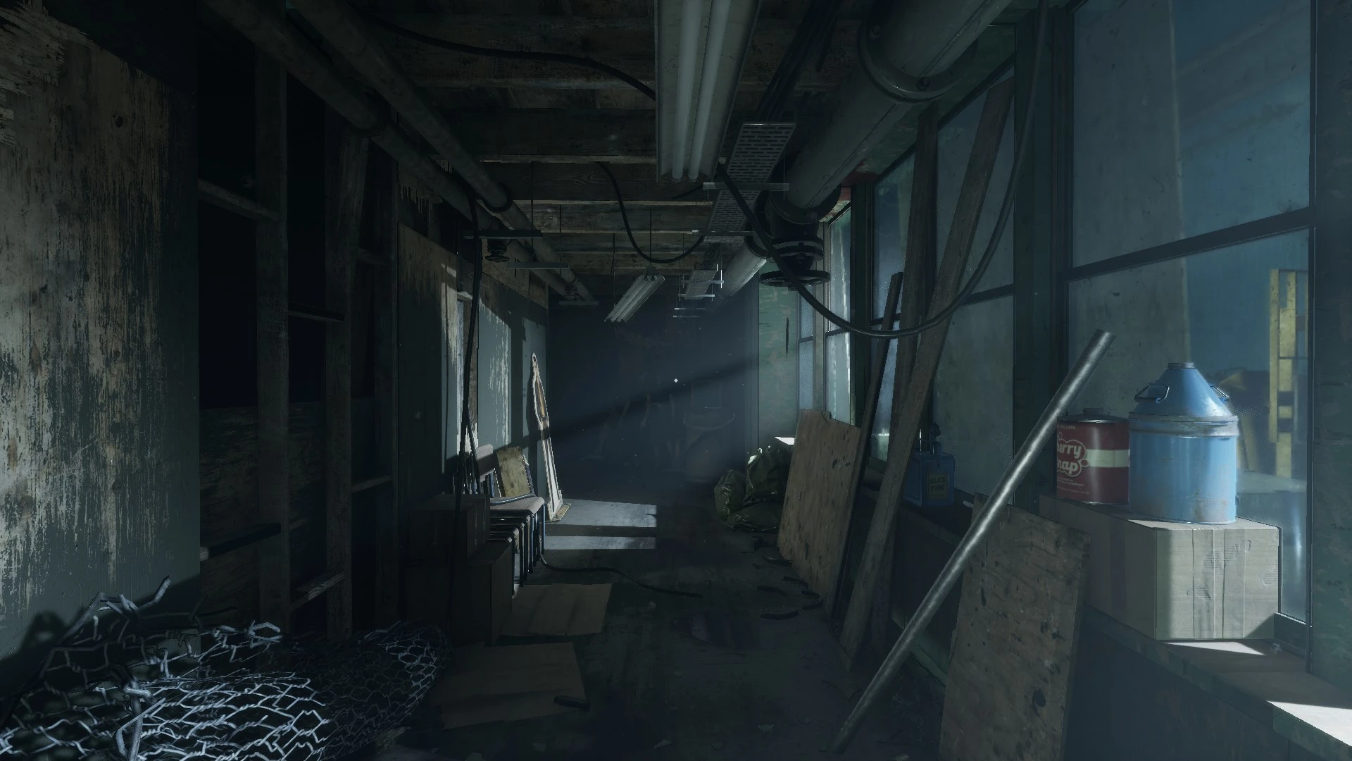 The Outlast Trials "Отключение ненужных визуальных эффектов: веньетка, зернистость и тд"