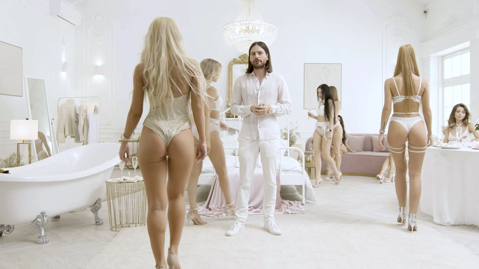 Super Seducer 3 вышла без цензуры и DRM