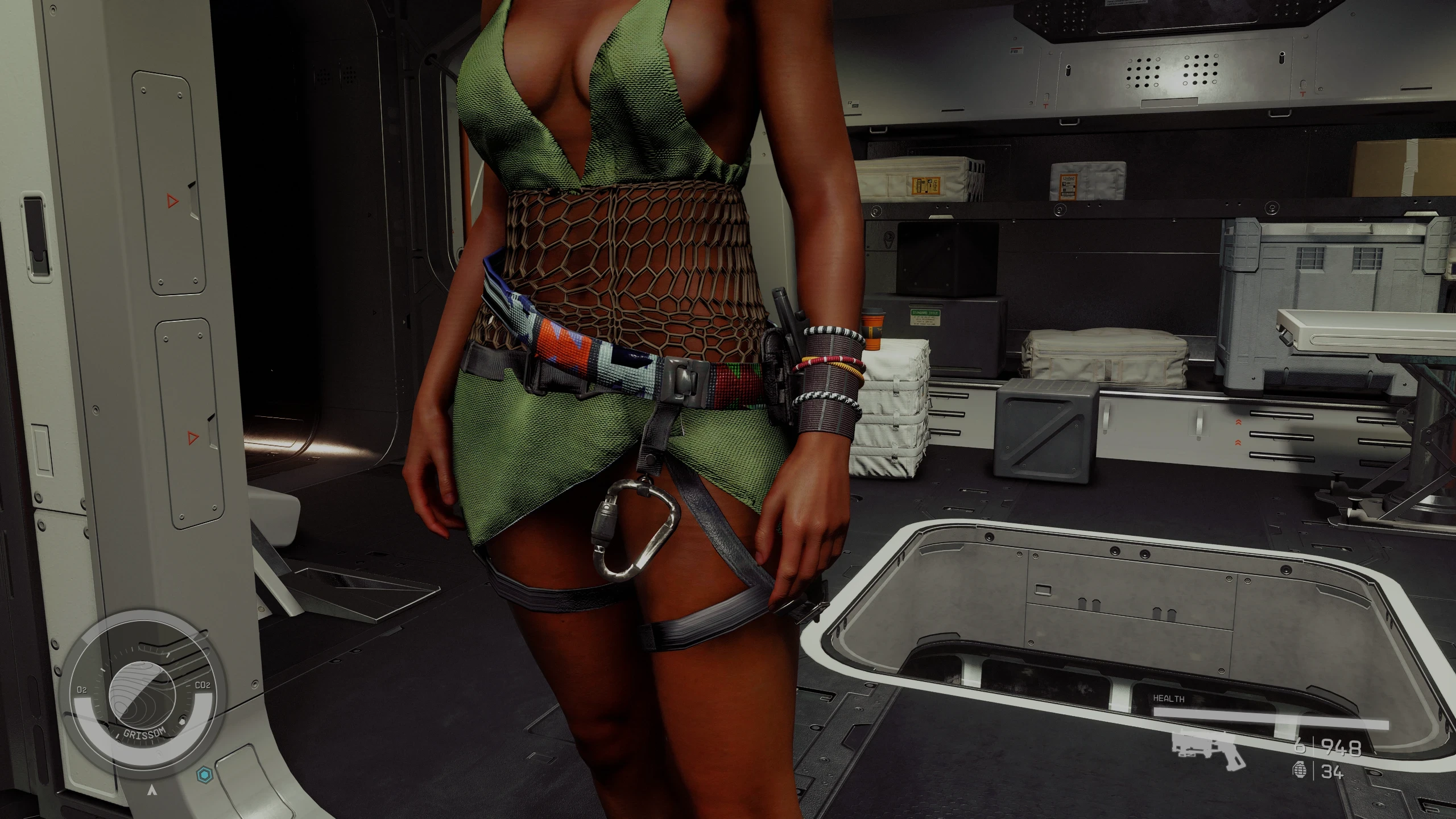 Starfield "Топ с ожерельем"