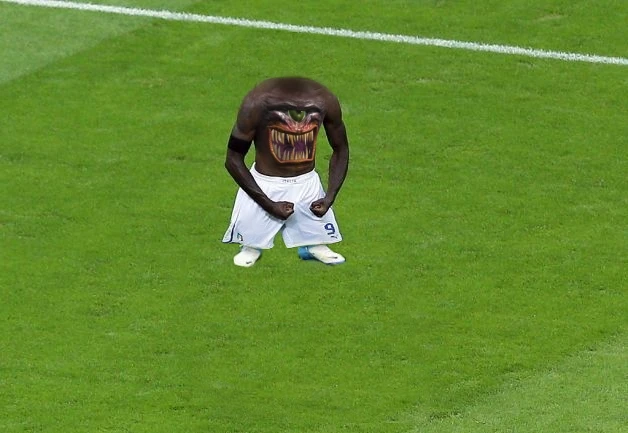 Гнаар на футбольном поле