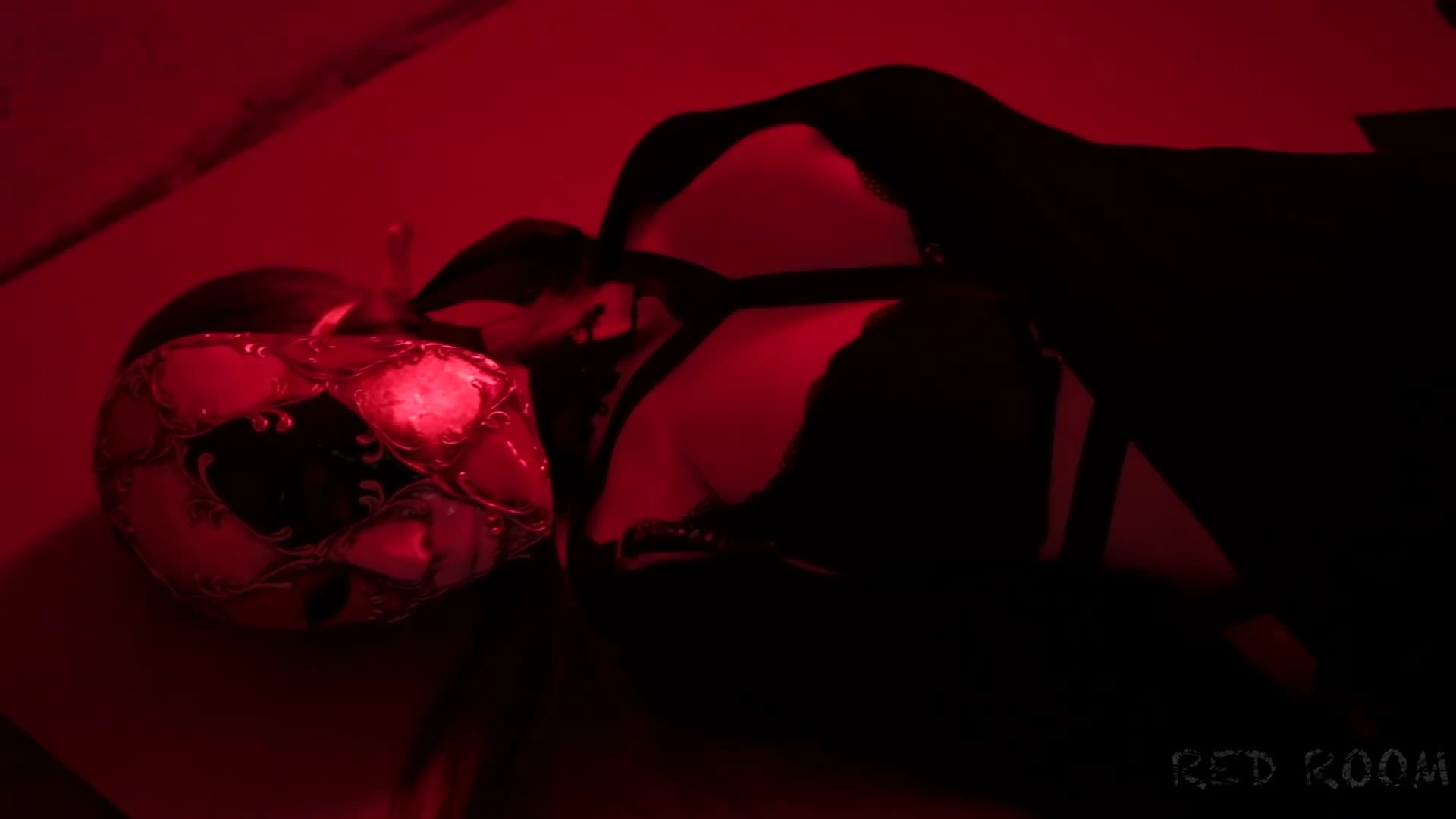 Why this girl is naked? (Disharmonica косплей)