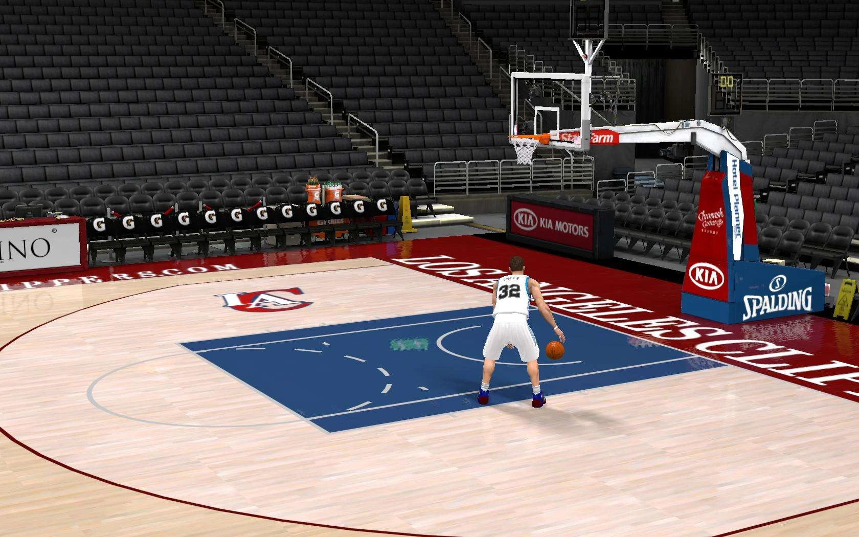 NBA 2K11 "HD площадка LA Clippers"