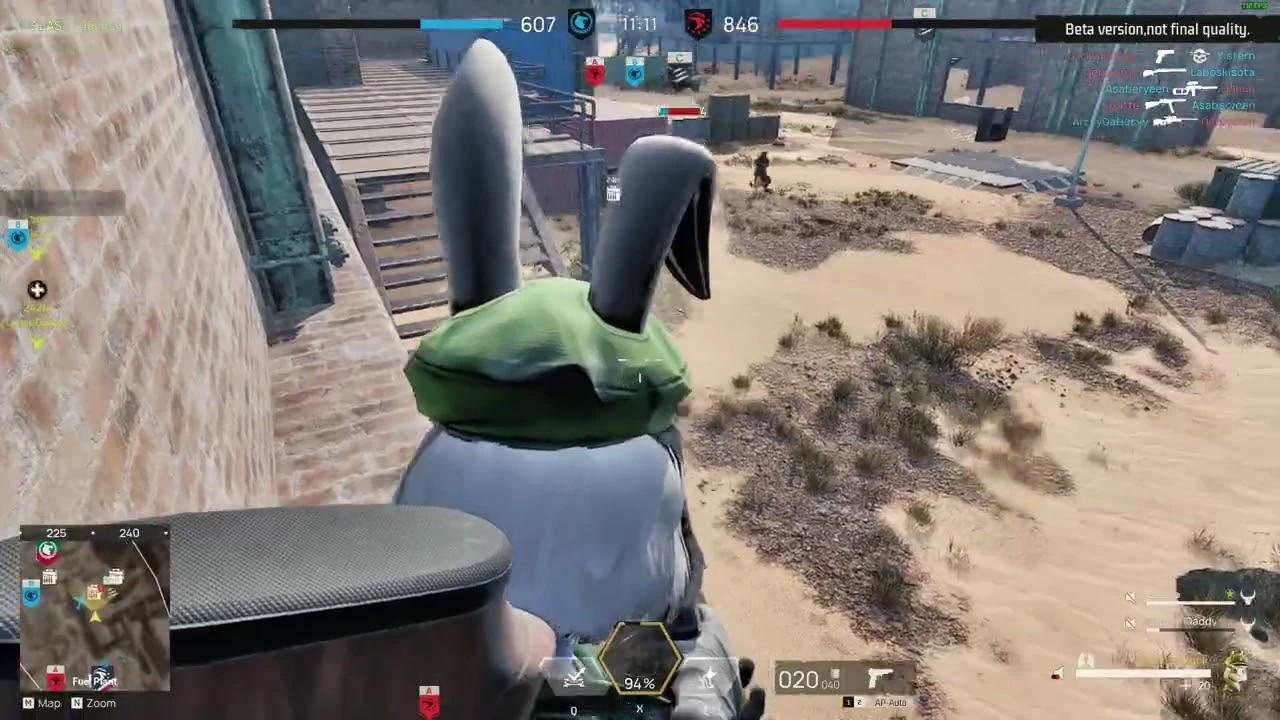 Зайка медик Хонгинг, предпочитает насилие в ближнем бою