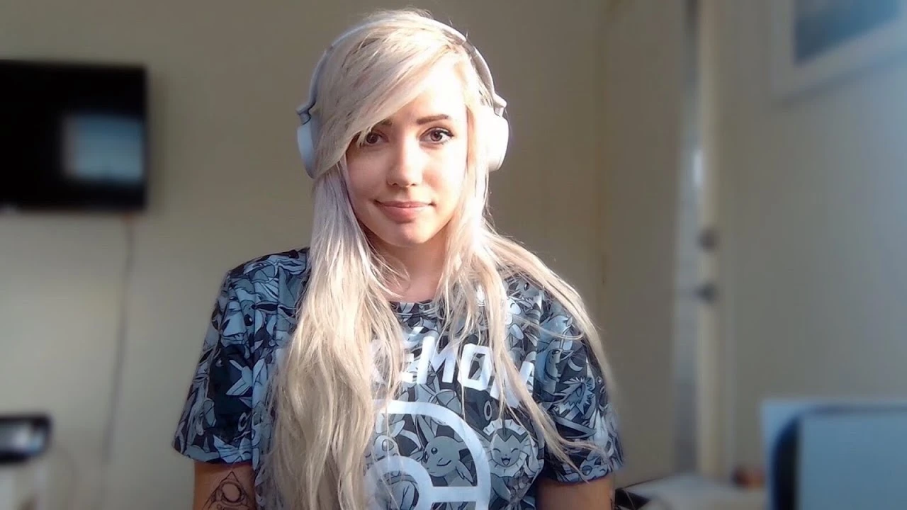 Сценаристка Sony Santa Monica вступилась за обзор на Halo Infinite, посоветовав не обращать внимание на поклонников Sony