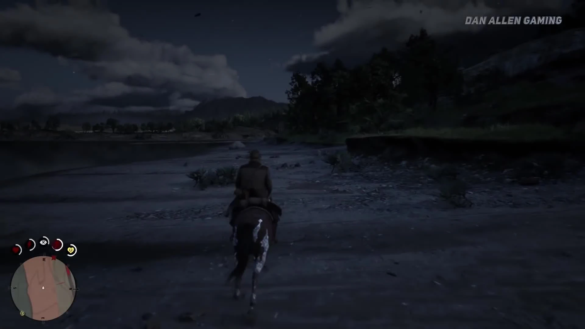 Скелеты в ботинках, НЛО, хоббит и йети. 10 пасхалок в Red Dead Redemption 2