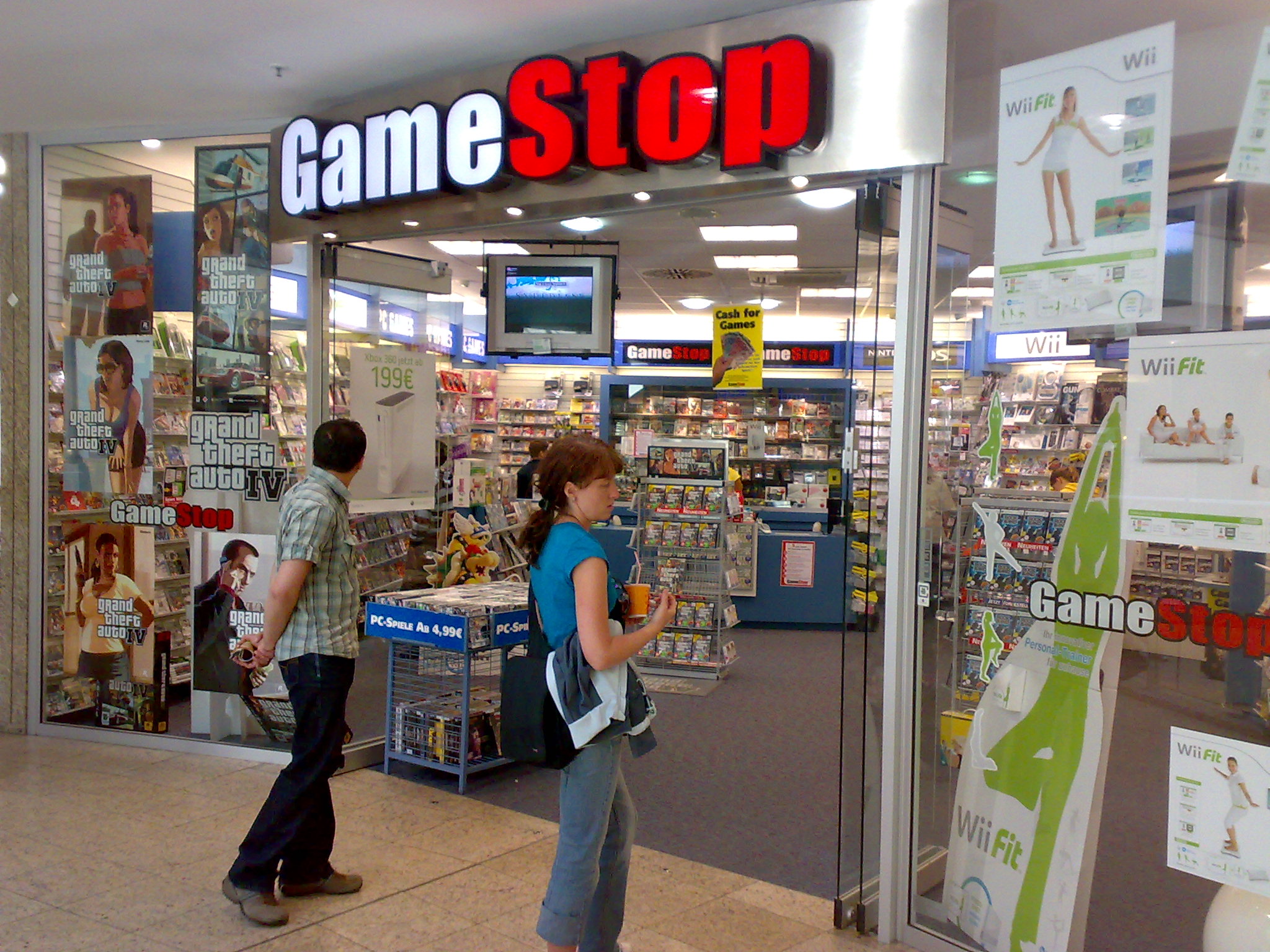 GameStop: "...дефиците консолей нового поколения..."