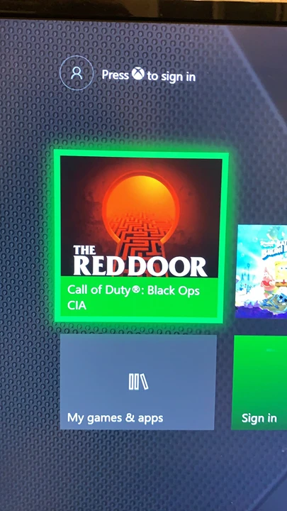 Пользователи Xbox One смогли скачать The Red Door. Она появилась в библиотеке под названием Call Of Duty: Black Ops Cia