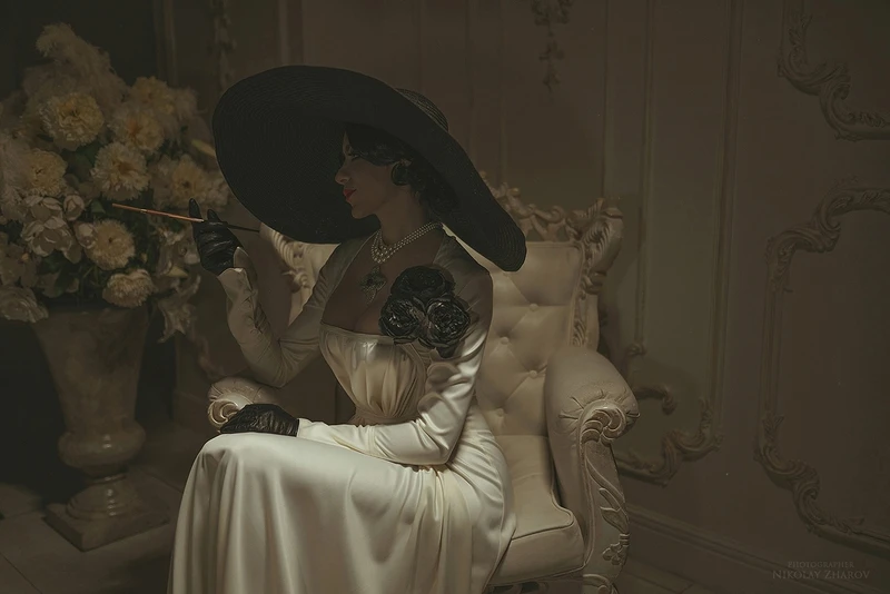 Леди Димитреску и ее дочери - косплей на персонажей Resident Evil Village