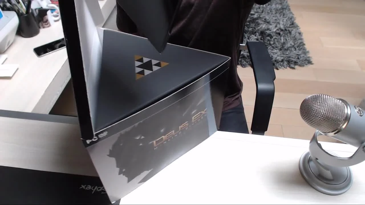 Коллекционка Deus Ex: Mankind Divided