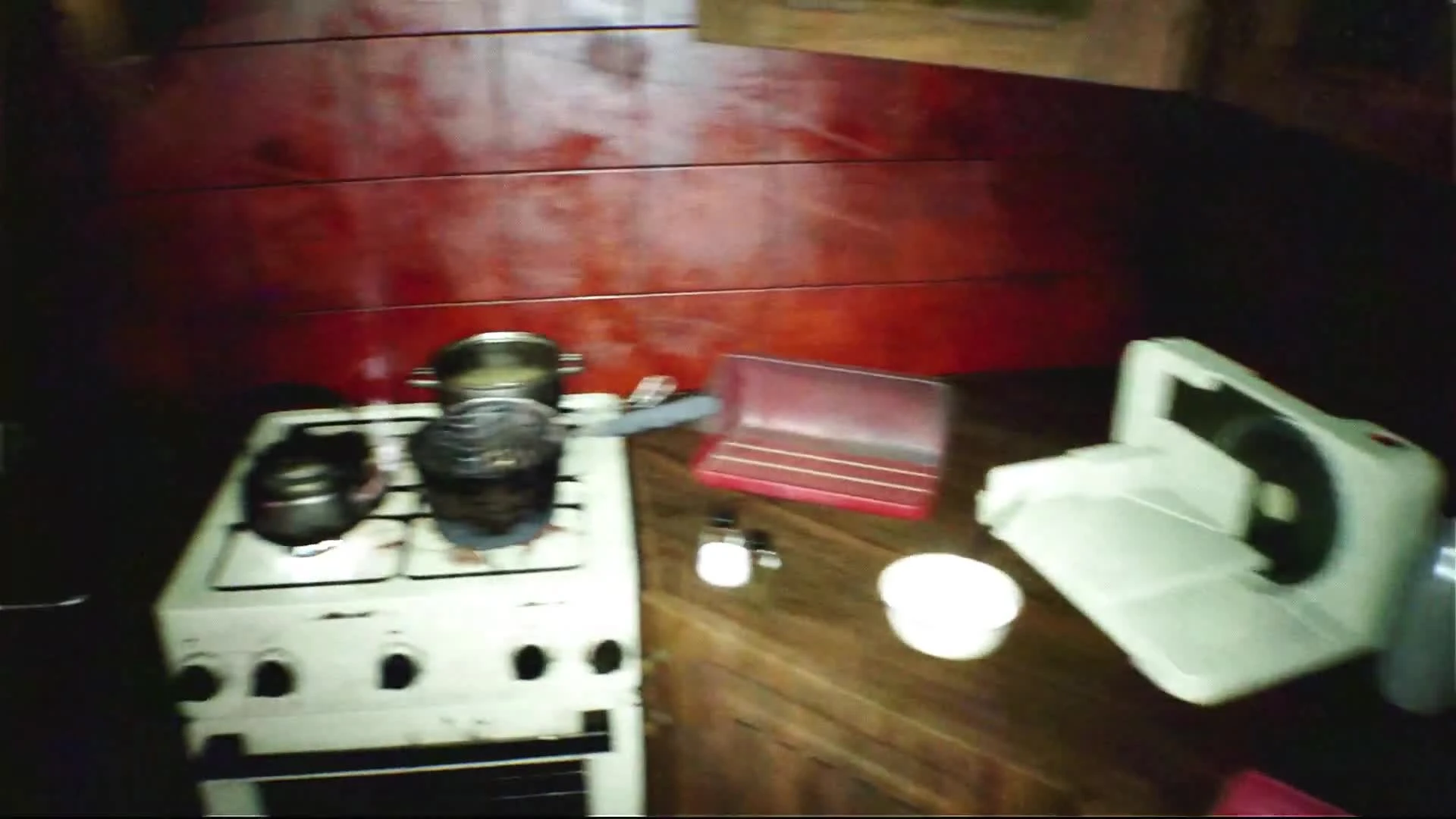 Paranoid - мрачный трейлер психологического триллера