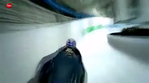 Vancouver 2010. Стою на асфальте, в лыжи обутый