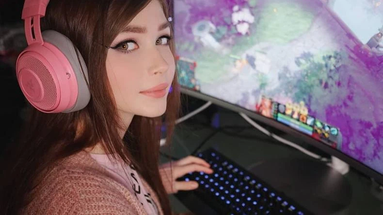 Согласно исследованию, женщин-геймеров столько же, сколько и мужчин, но они скрываются из-за сексизма и токсичности