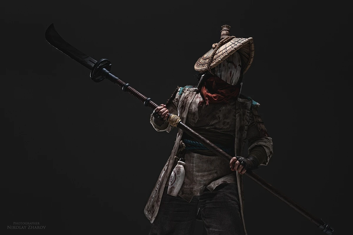Можно ставить как обои: косплей по мотивам For Honor