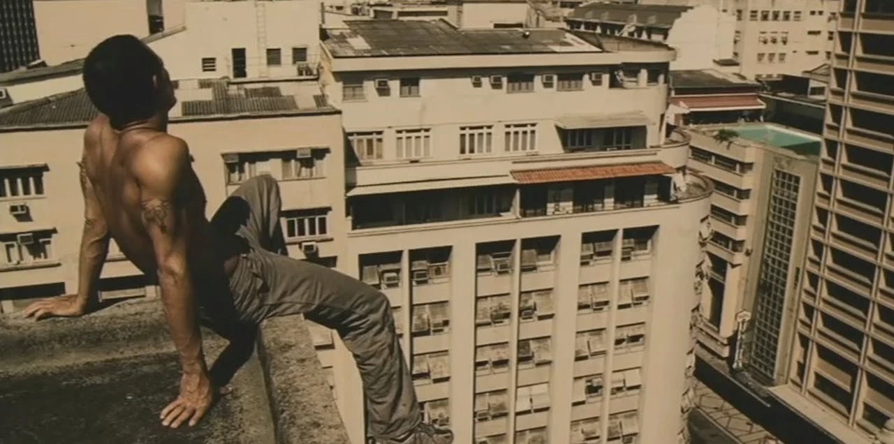 Между двойной жизнью и третьими местами: рекламные ролики, определившие идентичность PlayStation