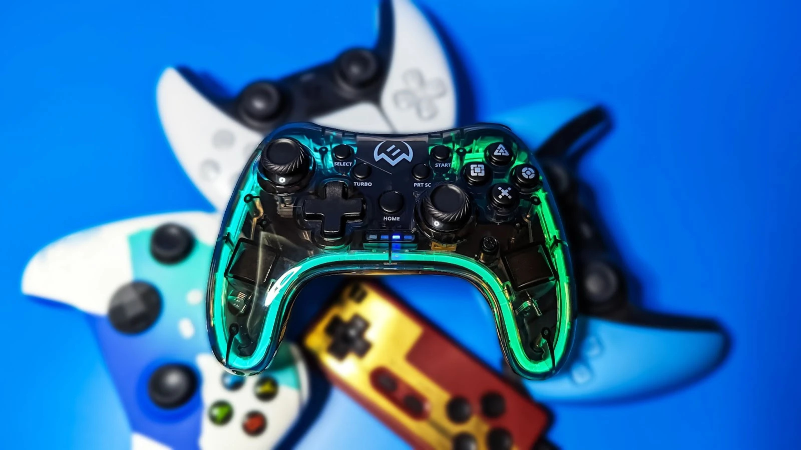 Обзор беспроводного геймпада SVEN GC-5050 - больше подсветки богу подсветки!