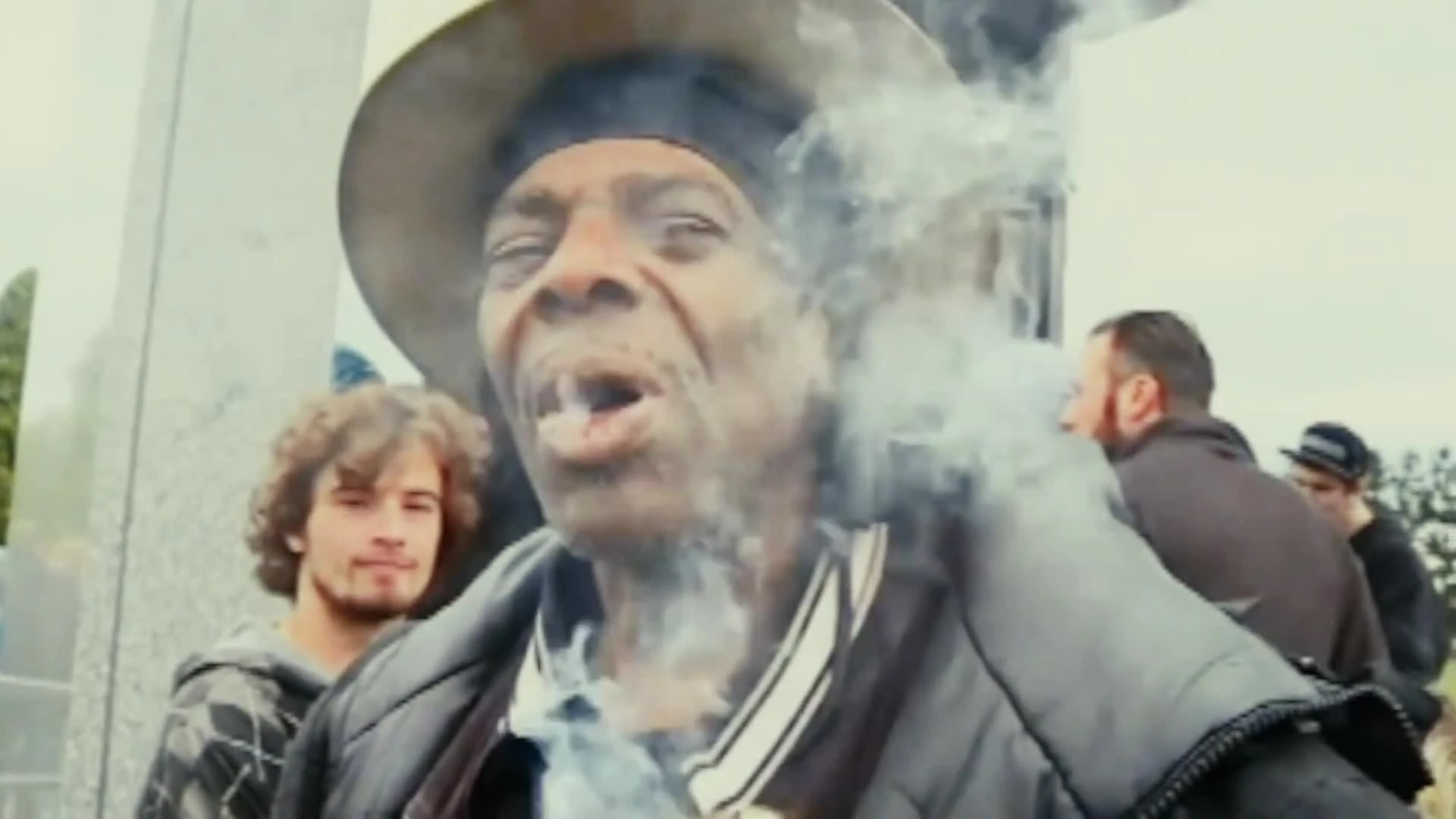 Трейлер стратегии стратегии про выращивание и продажу марихуаны - Weedcraft Inc