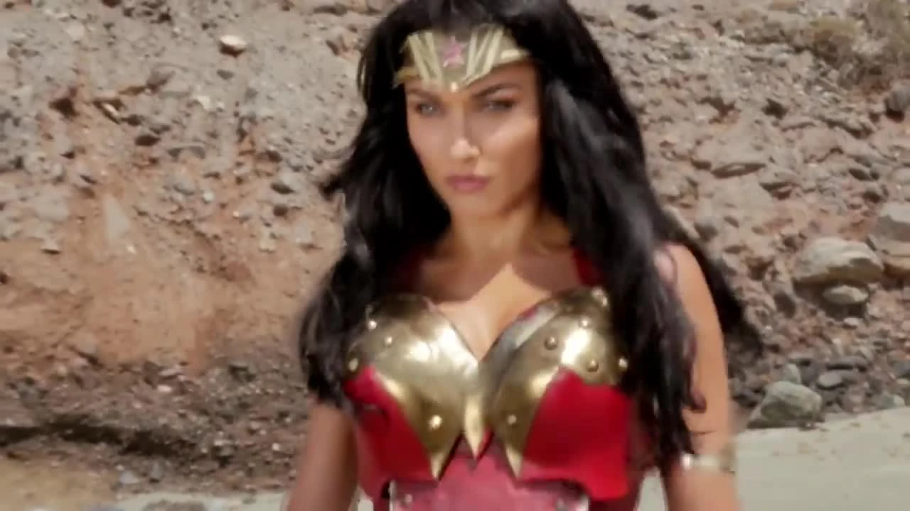 Росомаха против Чудо-Женщины (альтернативная концовка)