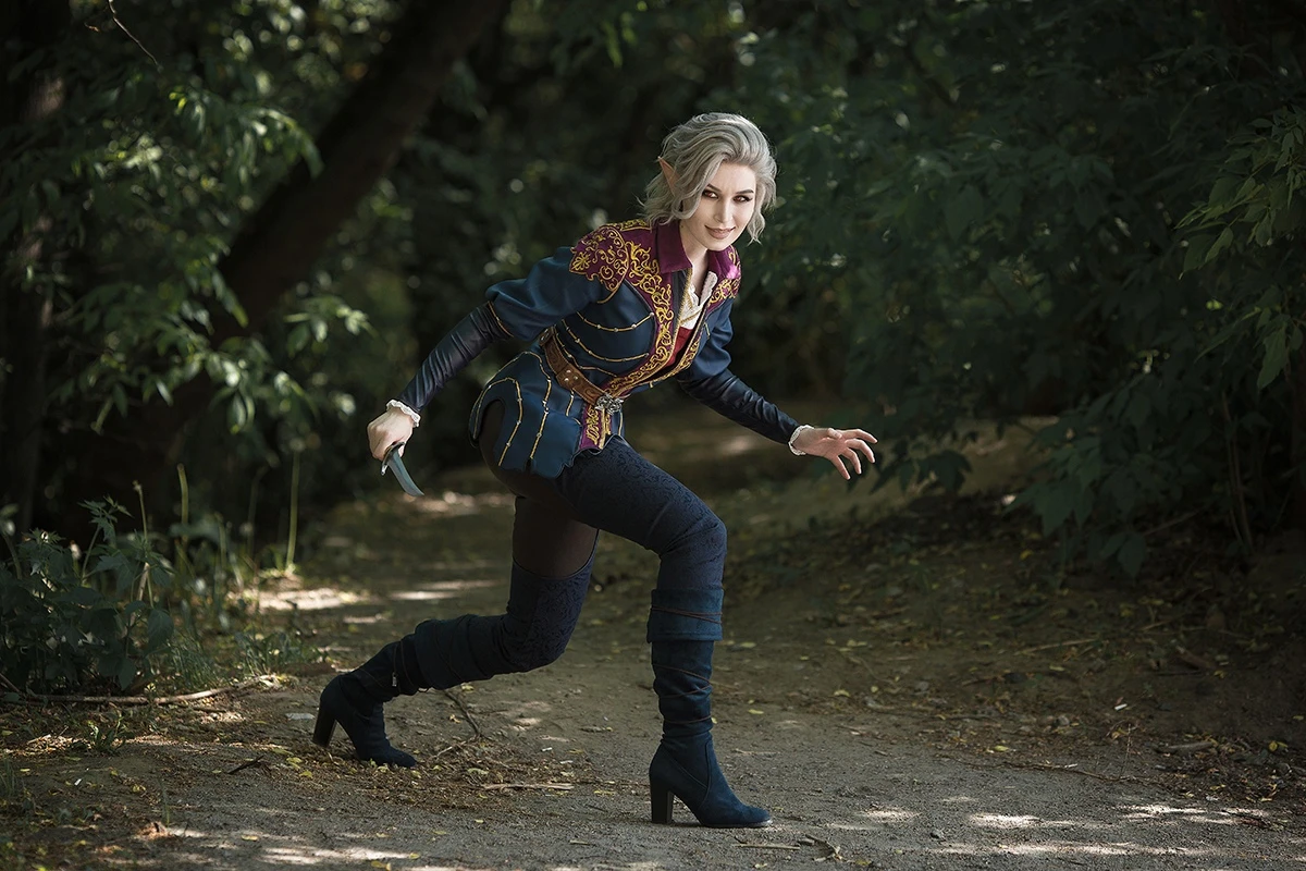 Косплей на женскую версию Астариона от Kristy CHE.