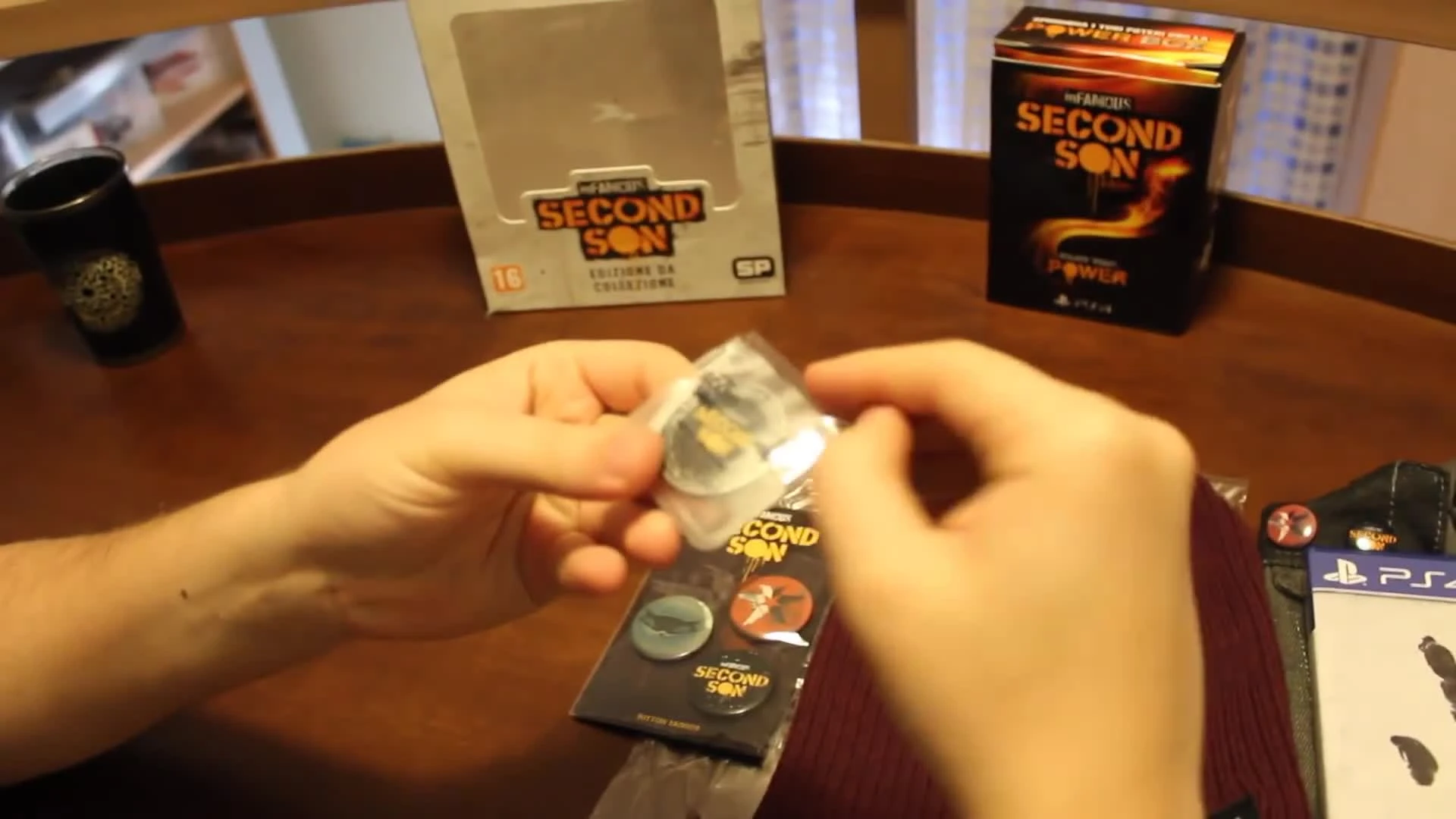 InFamous: Second Son и светящиеся презервативы