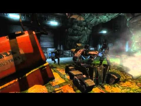 Natural Selection 2, это инди-игра, в которой скрешивают стратегию с шутером