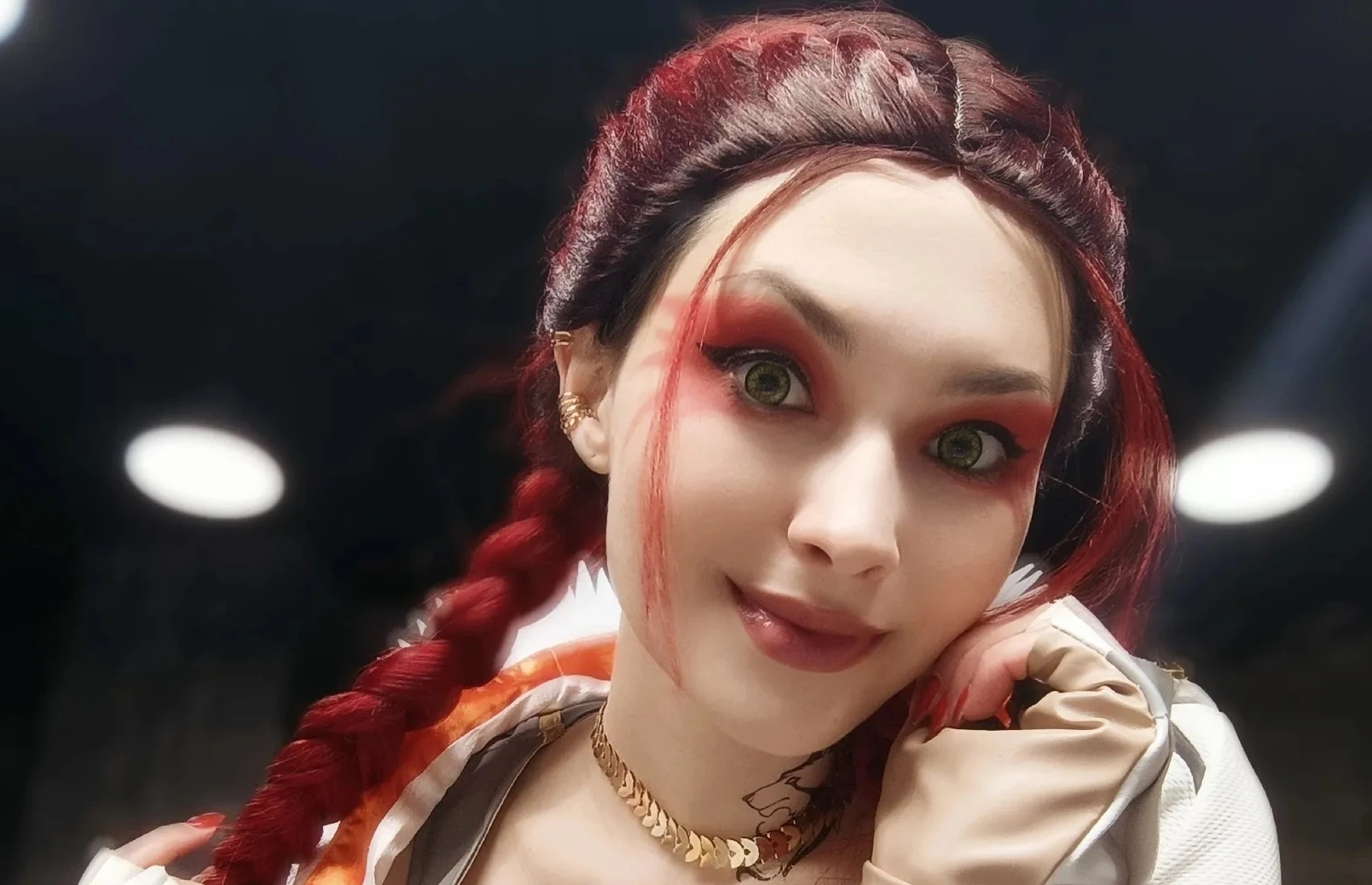 Косплей на Лобу из Apex Legends