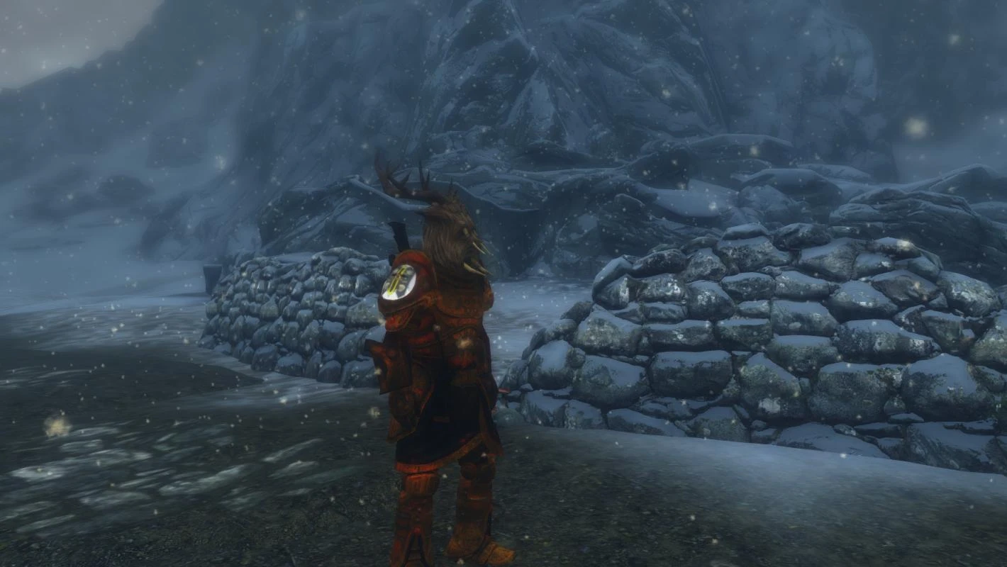 Skyrim LE "Новая броня с аэрографскими погонами и щиты с аэрографией животных"