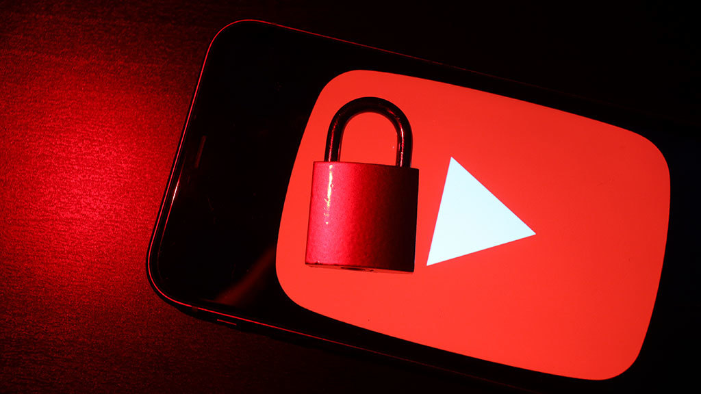 YouTube ввёл ИИ-проверку возраста в США
