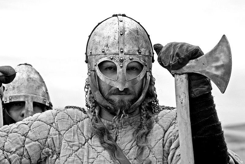 Часть четвертая - Реконструкторы